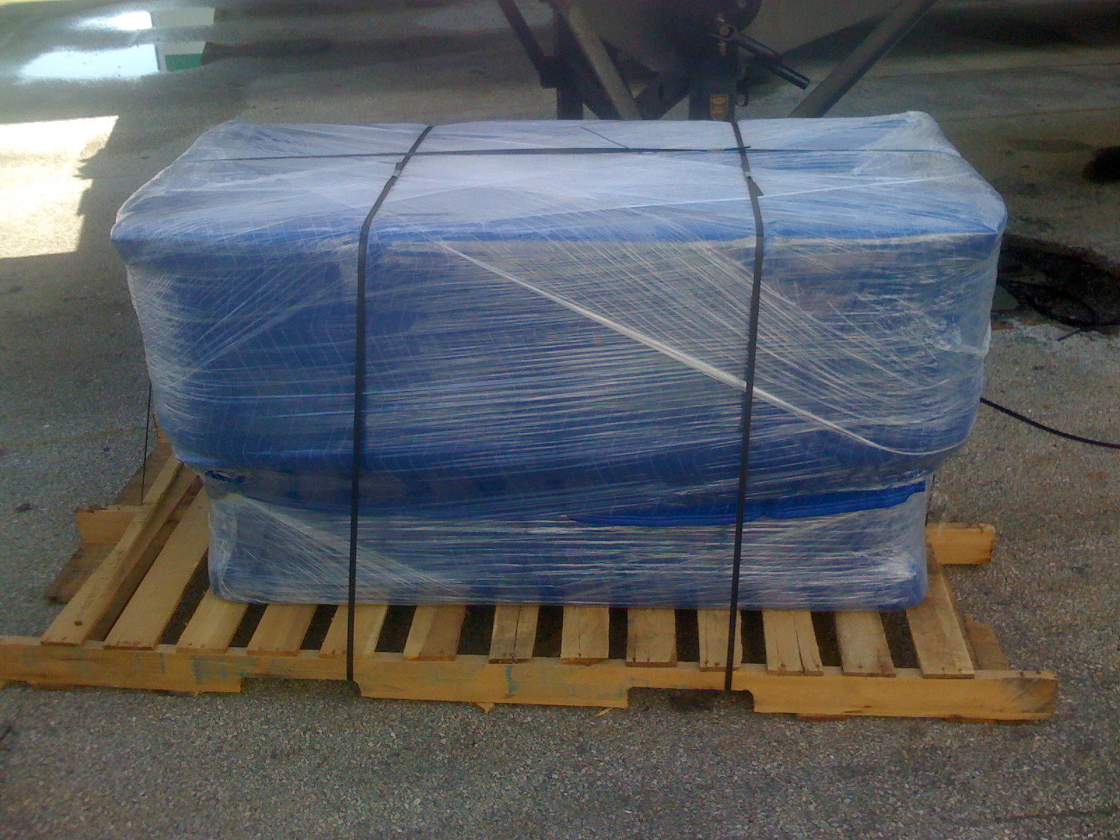 Shrink Wrapping Palletizing | Pallet Furniture | Pallet Boxes | Palletizers