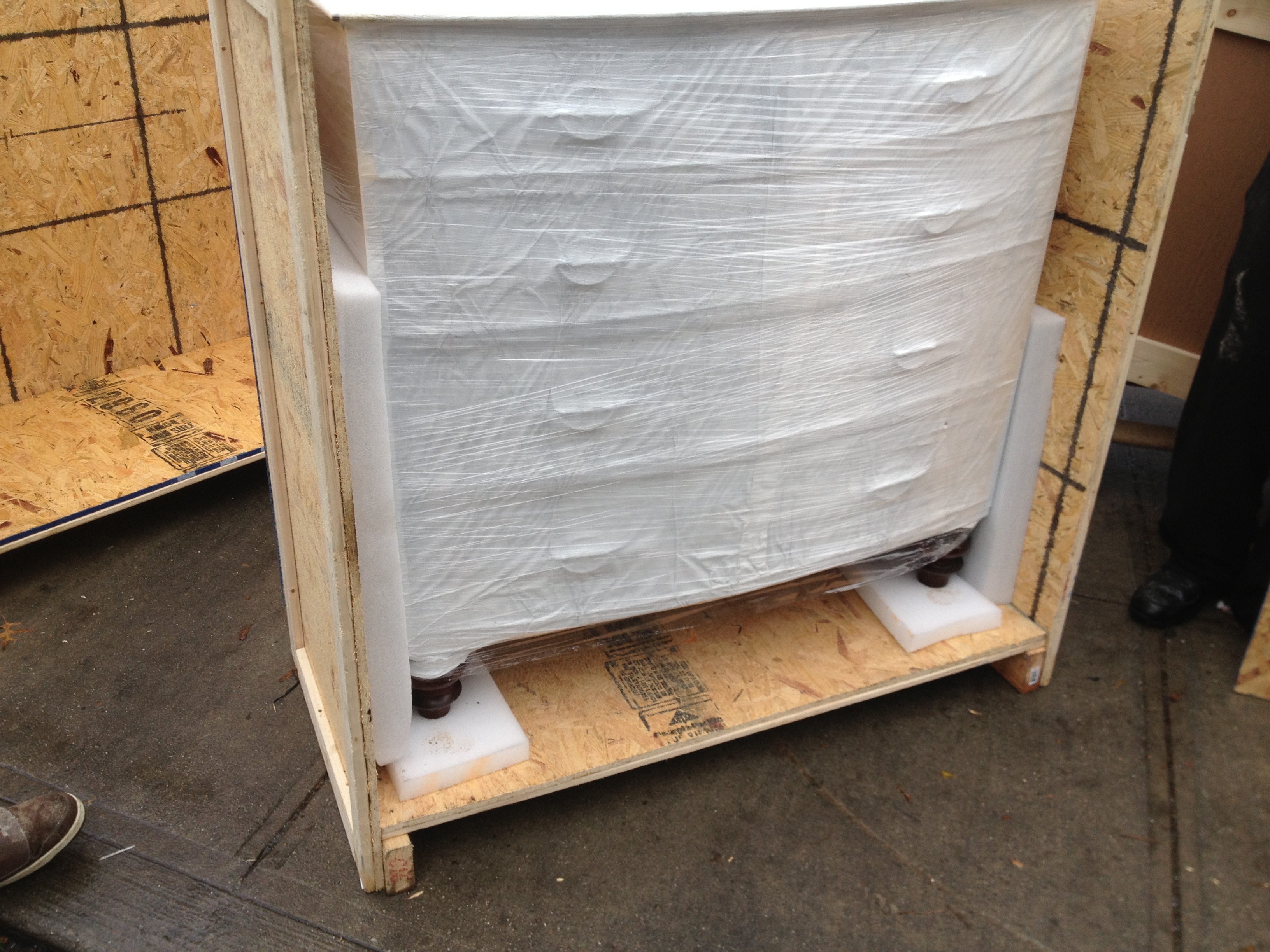 International wooden crates - Packing Service Inc