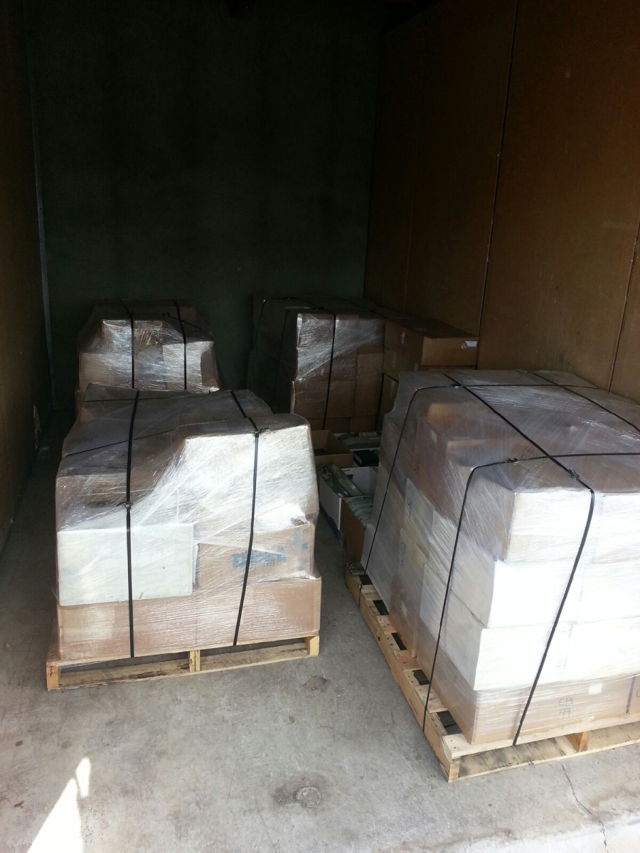 We are Professional Palletizers Packing Service Inc. palletize boxes palletize furniture shirnk wrapping palletizing 3